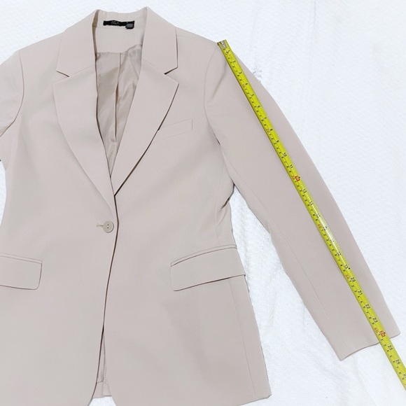 New* RDI oversized blazer in color sand - Picture 10 of 10